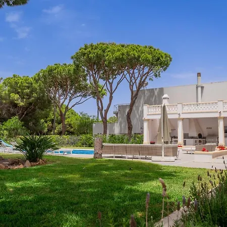 Portuguese Mansion Close To Marina, Golf And Beach. Villa
