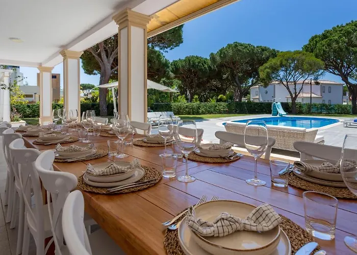 Portuguese Mansion Close To Marina, Golf And Beach.