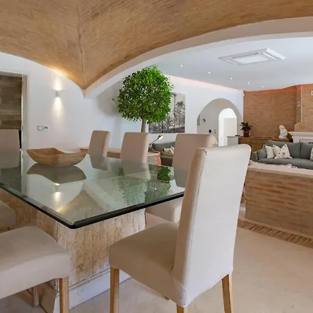 Portuguese Mansion Close To Marina, Golf And Beach. *