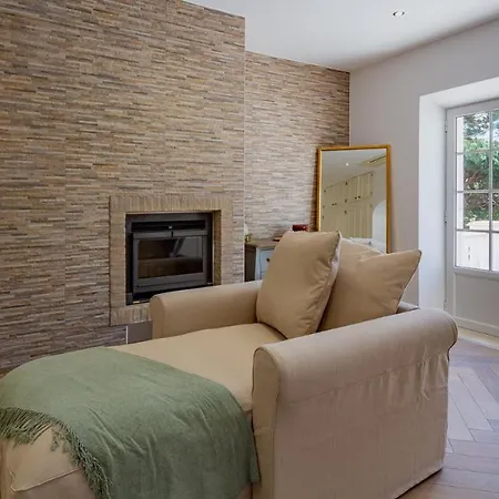 Villa Portuguese Mansion Close To Marina, Golf And Beach.