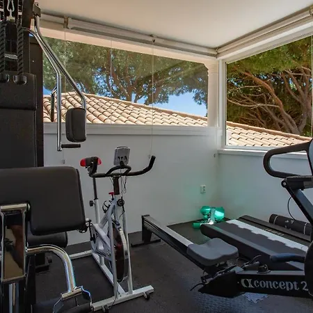 Portuguese Mansion Close To Marina, Golf And Beach. Vilamoura