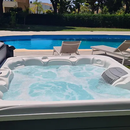 Vila Portuguese Mansion Close To Marina, Golf And Beach.