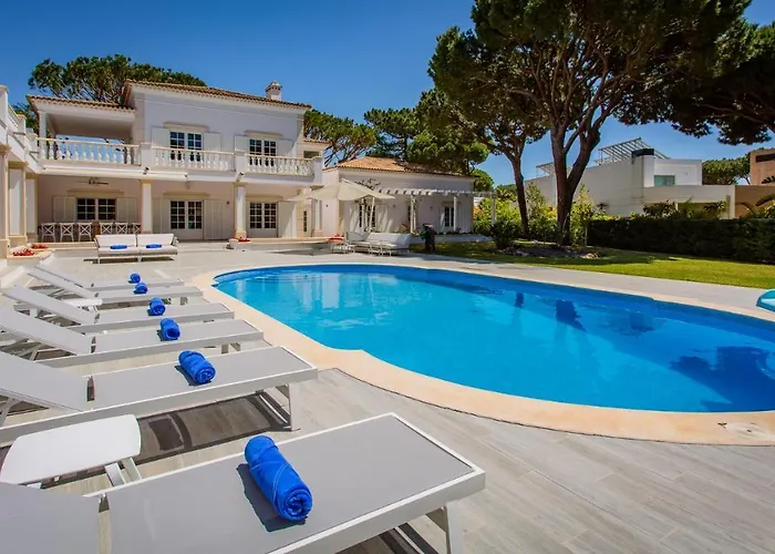 Portuguese Mansion Close To Marina, Golf And Beach. Villa