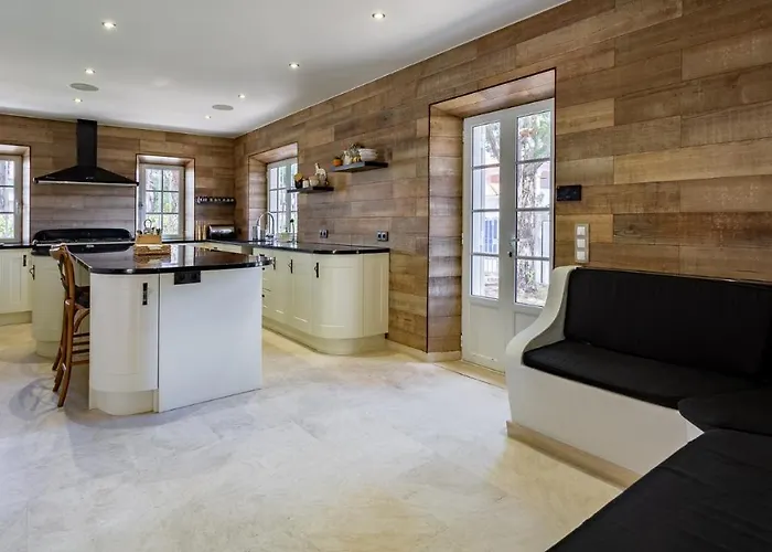 Villa Portuguese Mansion Close To Marina, Golf And Beach. Vilamoura