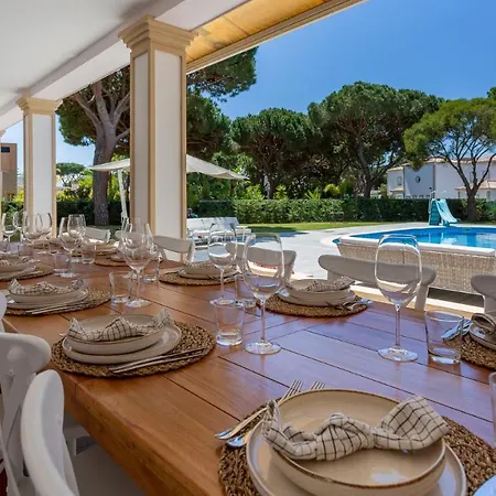 Portuguese Mansion Close To Marina, Golf And Beach.
