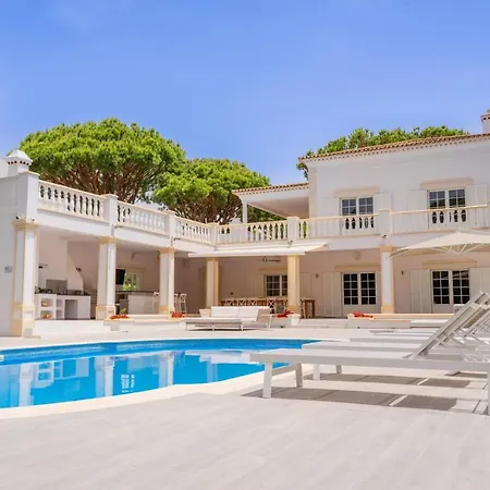 Portuguese Mansion Close To Marina, Golf And Beach. 别墅 *